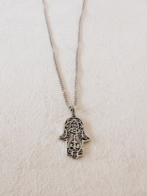 COLAR HAMSA PRATEADO